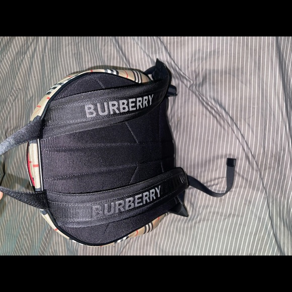 burberry book bag - Picture 4 of 6